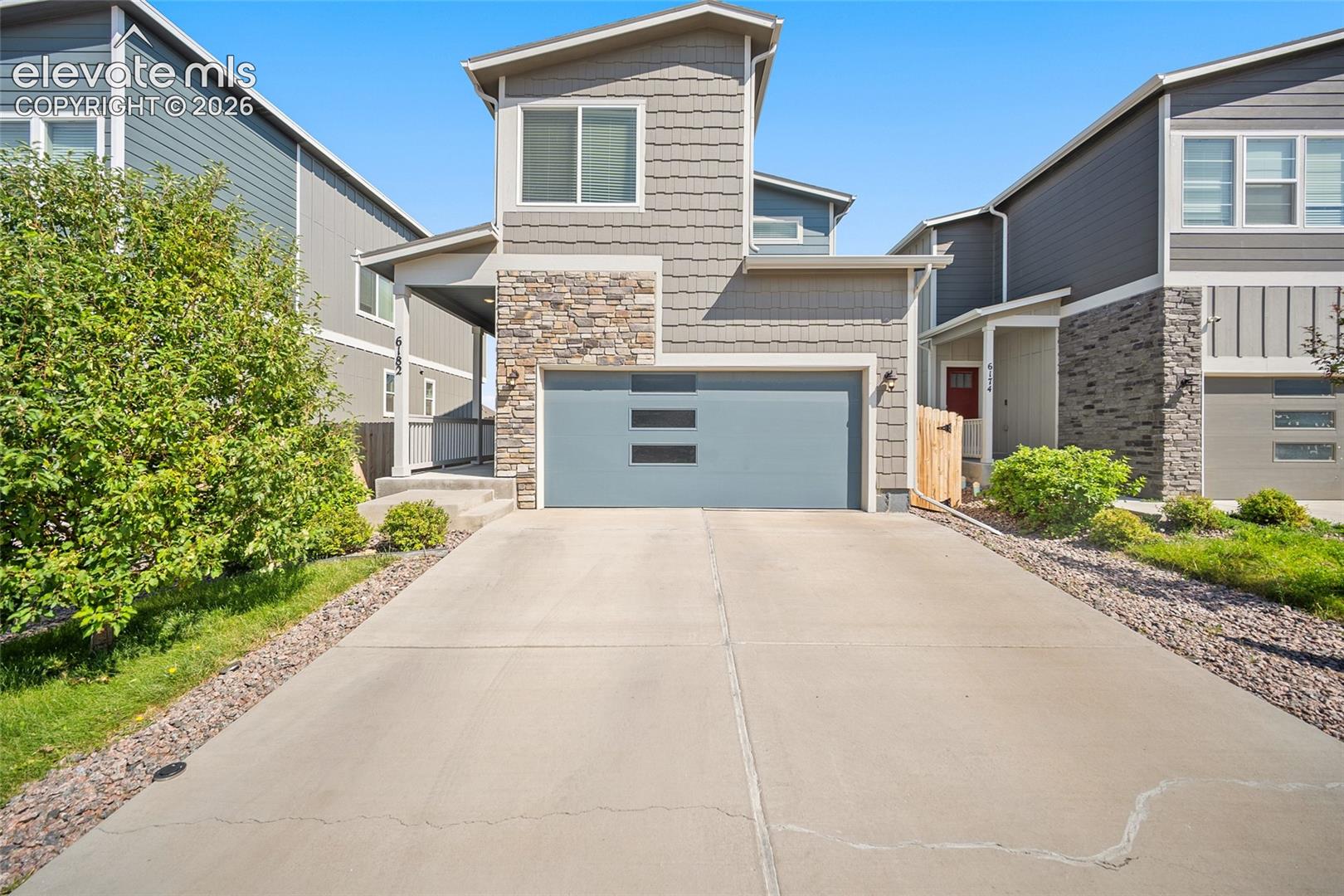 6182 Bobolink Trail