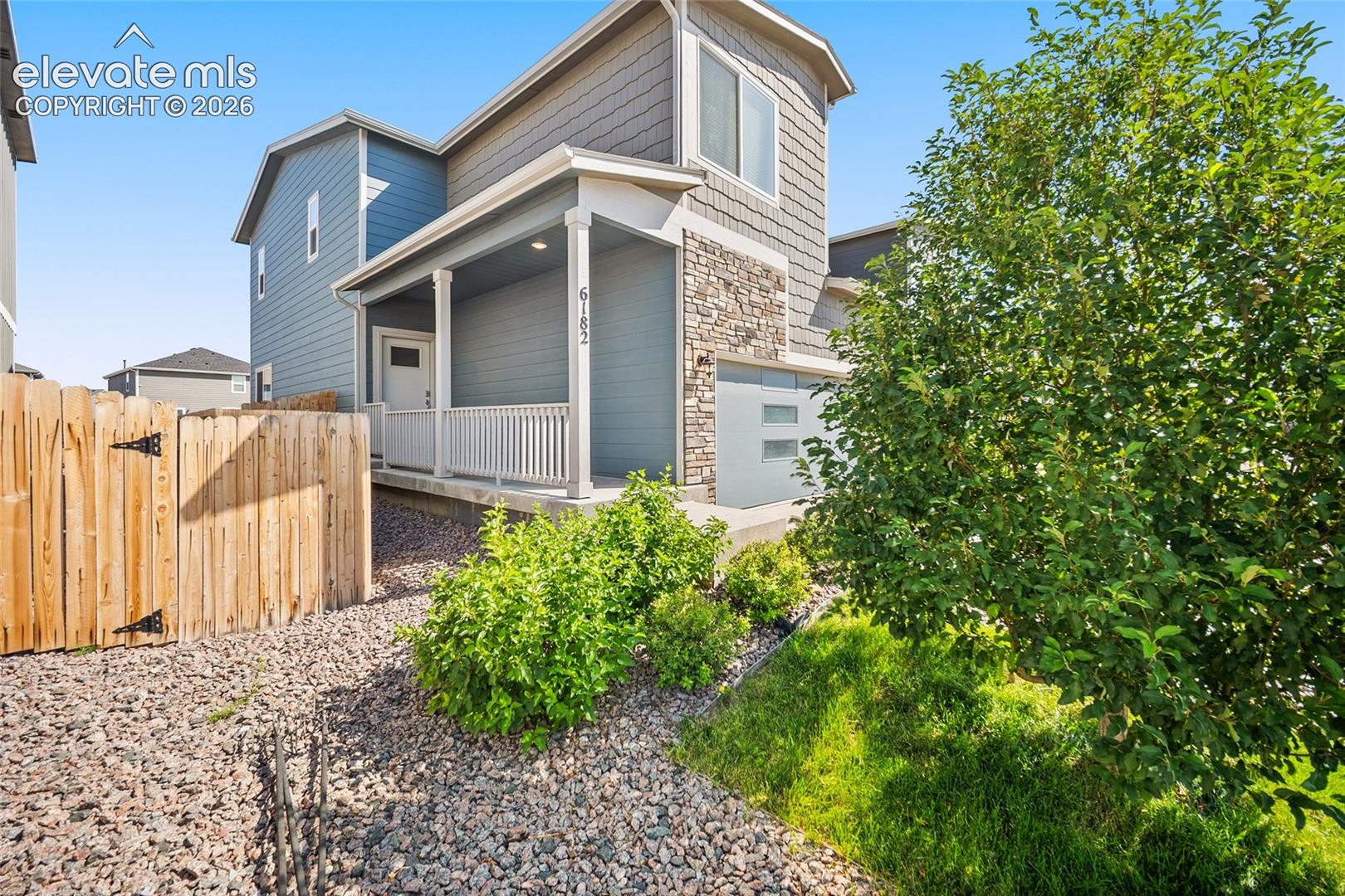 6182 Bobolink Trail