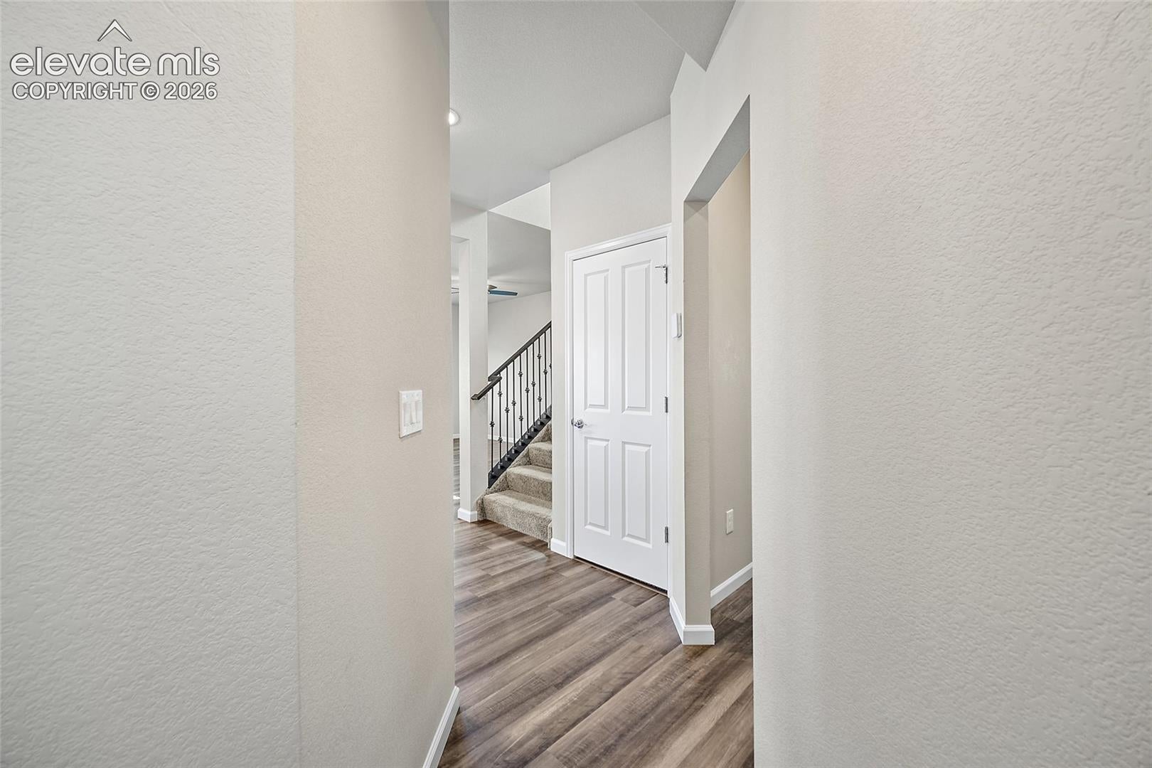 6182 Bobolink Trail