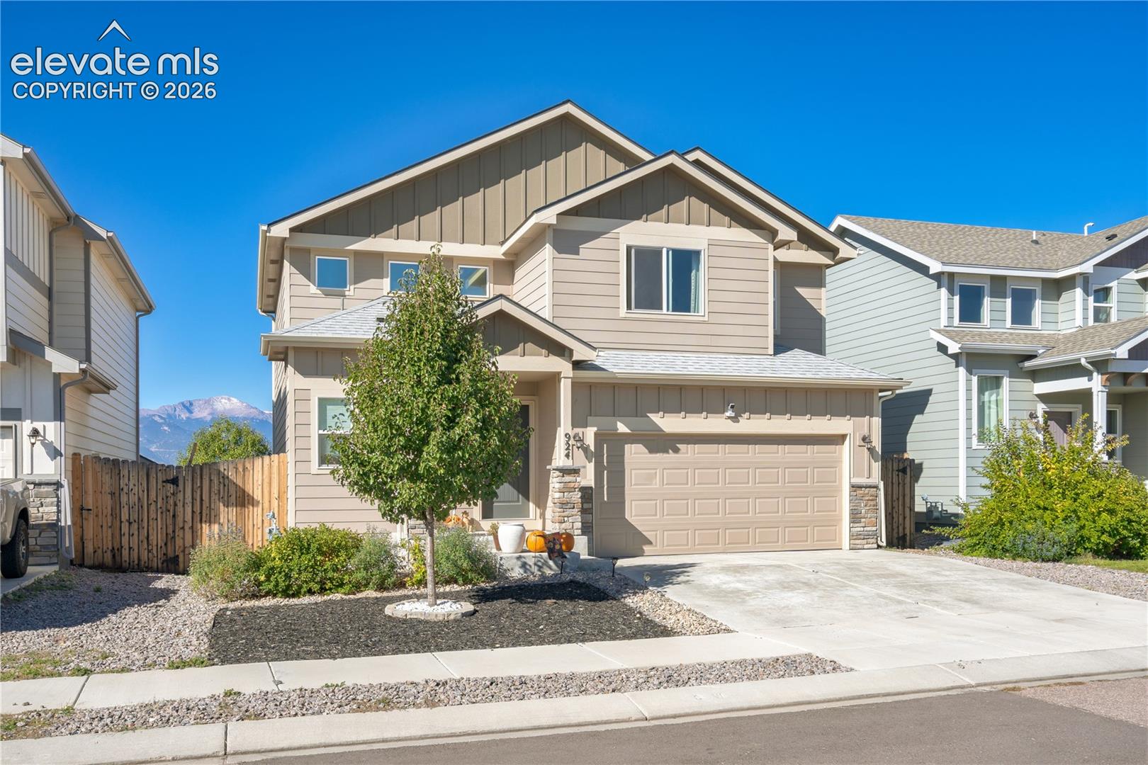 924 Bidwell Drive