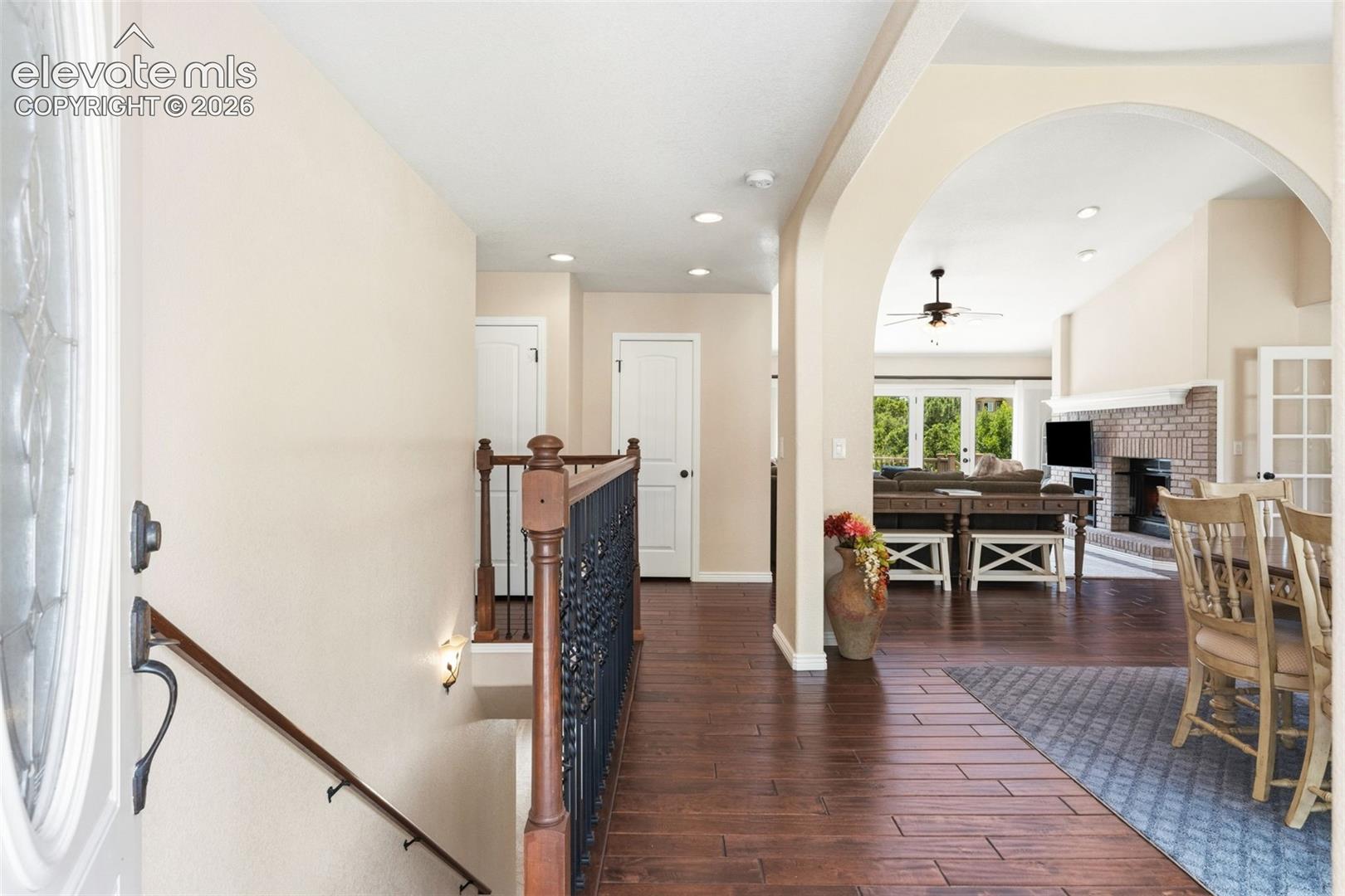 225 Thames Drive