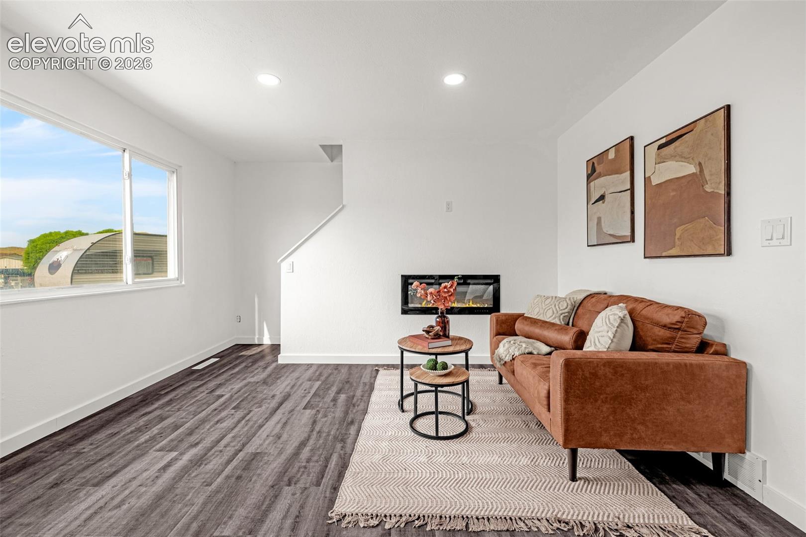 1375 Bonita Drive