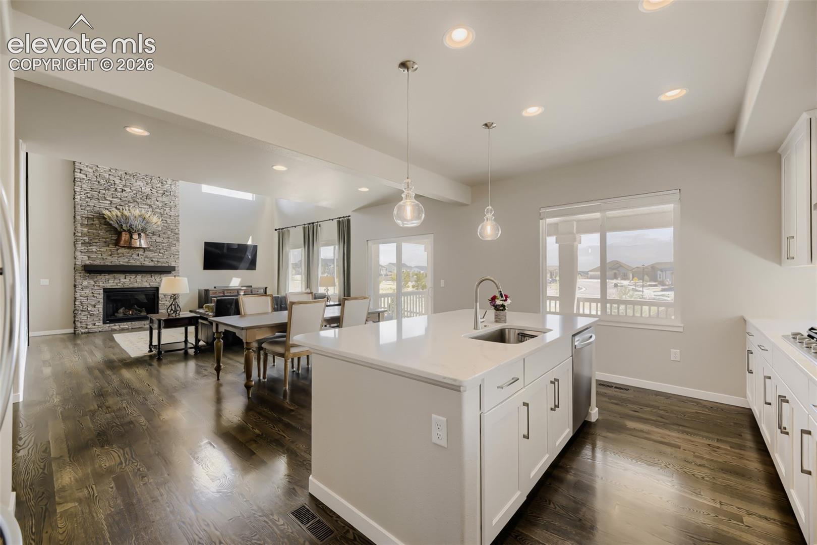 10081 Waterton Canyon Way