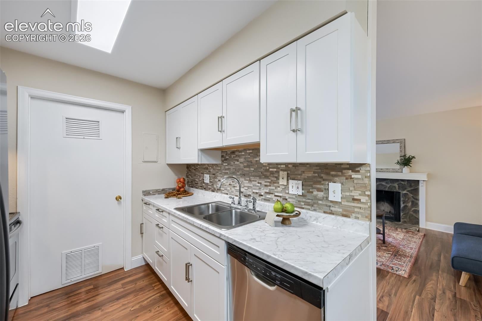 2747 Hearthwood Lane