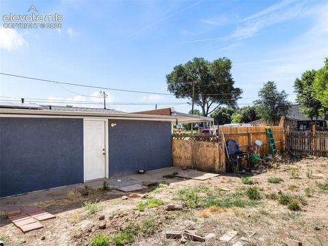 Tiny photo for 1611 Locust Street, Canon City, CO 81212 (MLS # 8013722)
