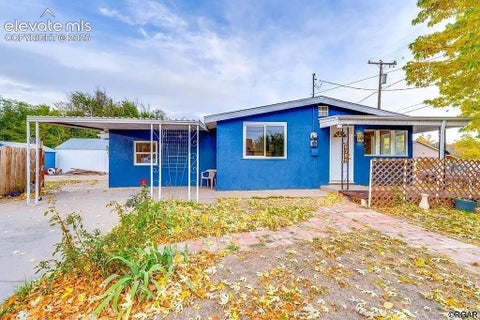 Photo of 1611 Locust Street, Canon City, CO 81212 (MLS # 8013722)
