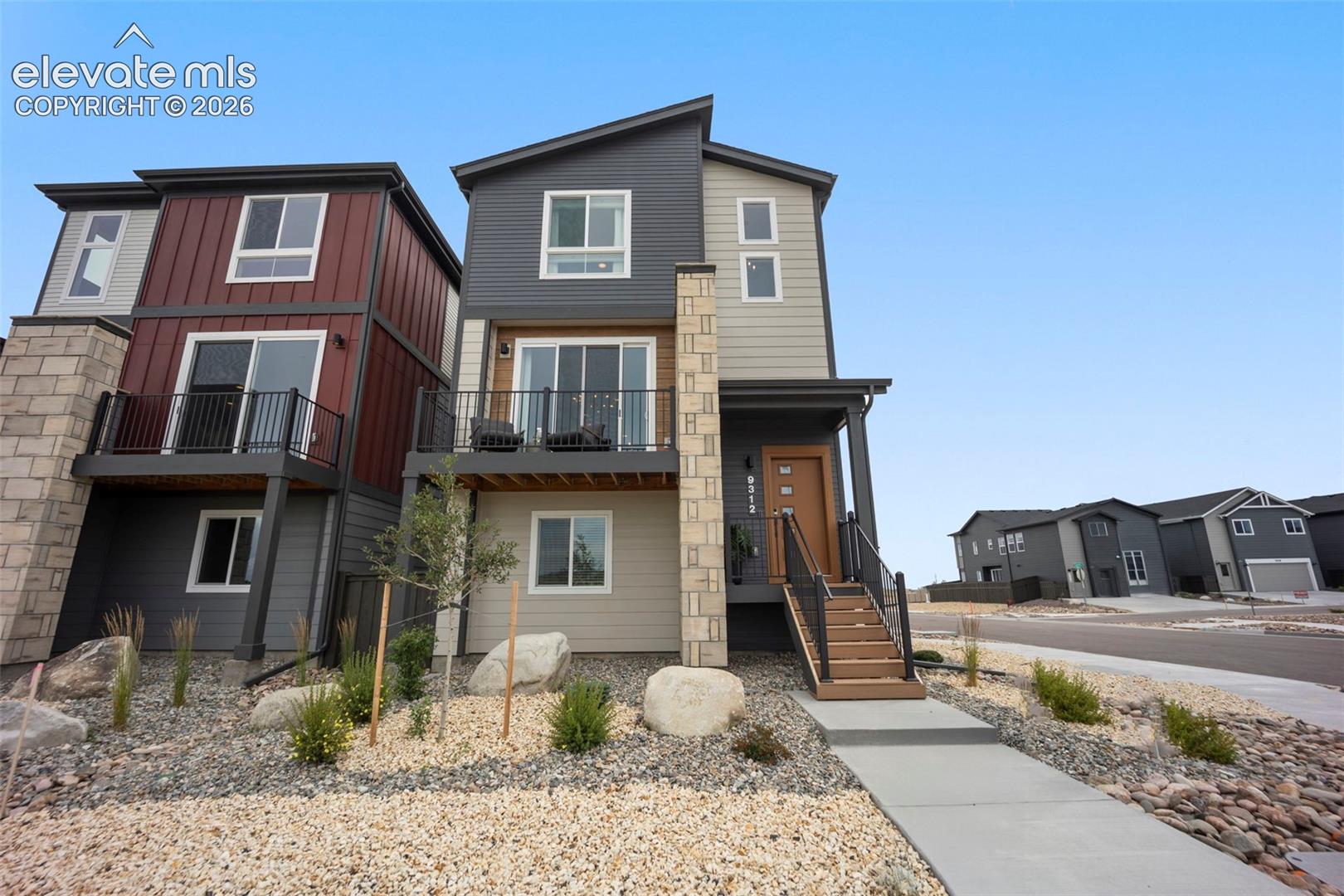 9312 Traveler Terrace