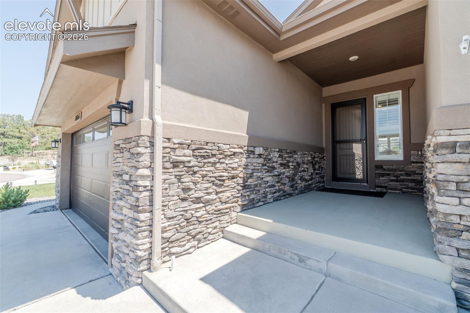 1061 Native Dancer Terrace