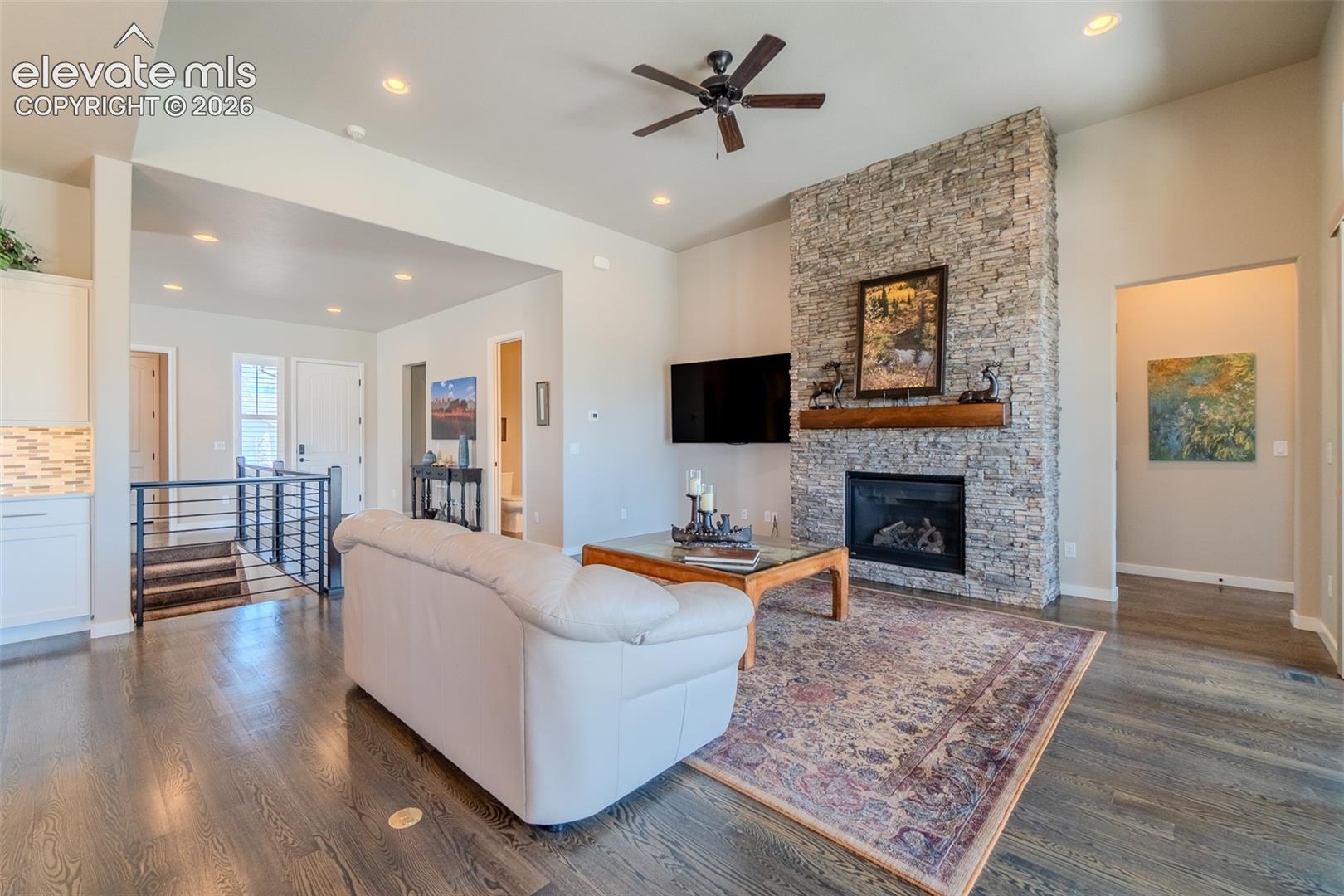 1061 Native Dancer Terrace