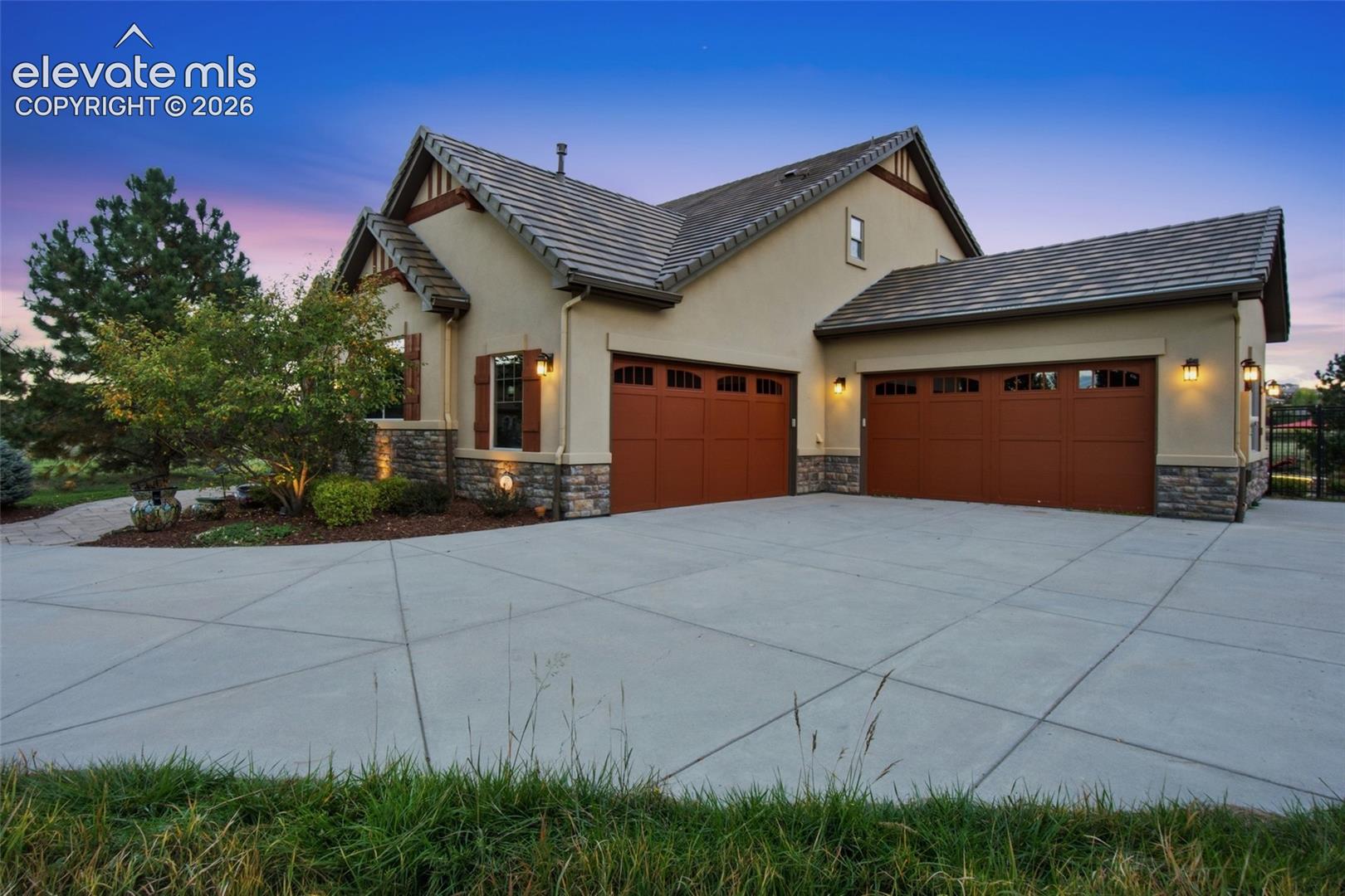 5671 Campina Way
