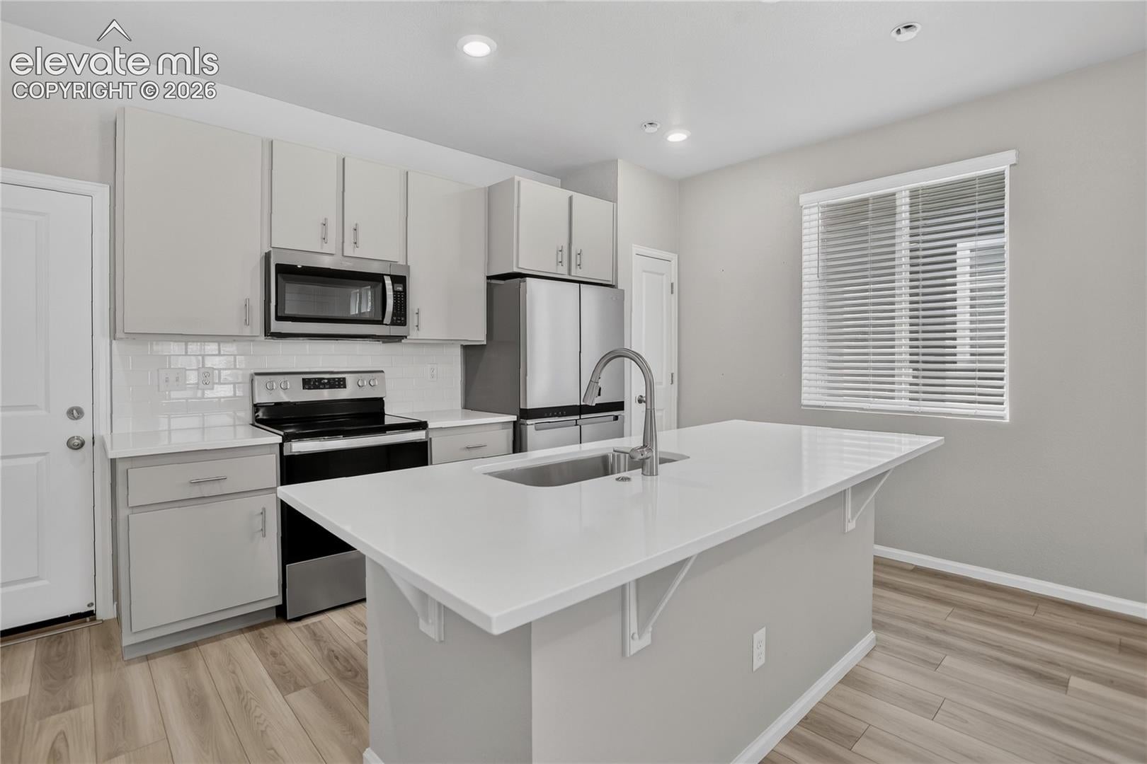 9232 Lytle Grove