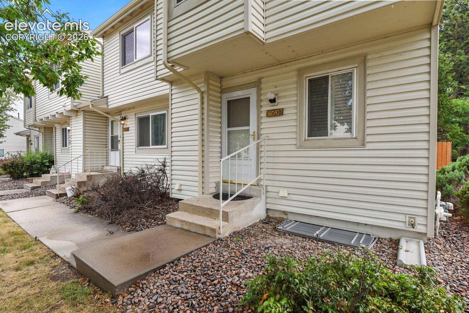 4290 S Mobile Circle A