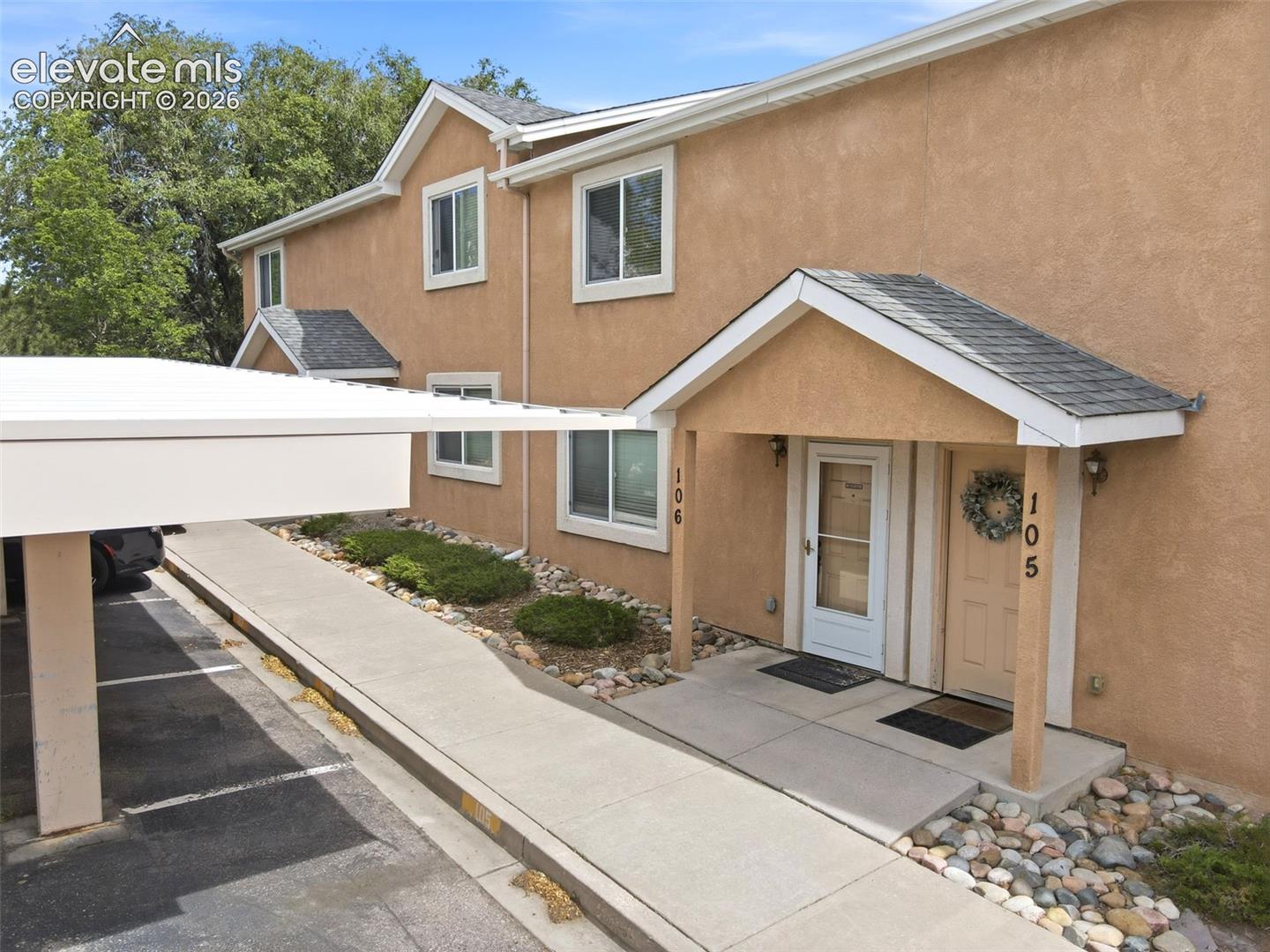 2310 E La Salle Street 106