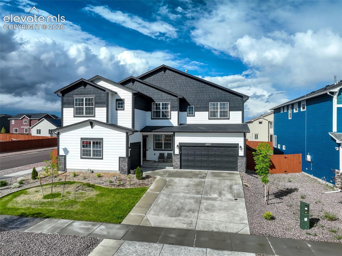 10877 Rolling Mesa Drive