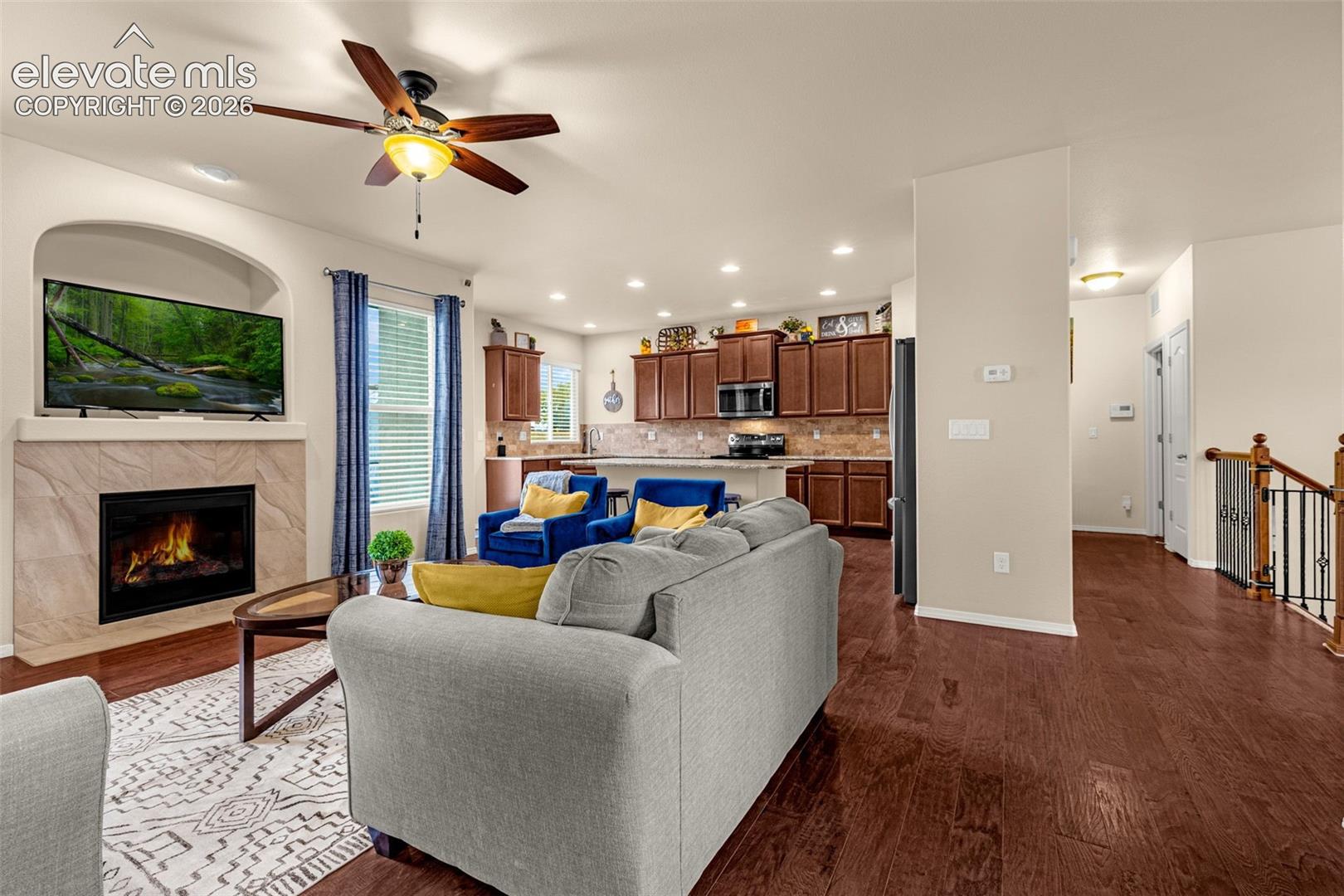10638 Mt Emerald Drive