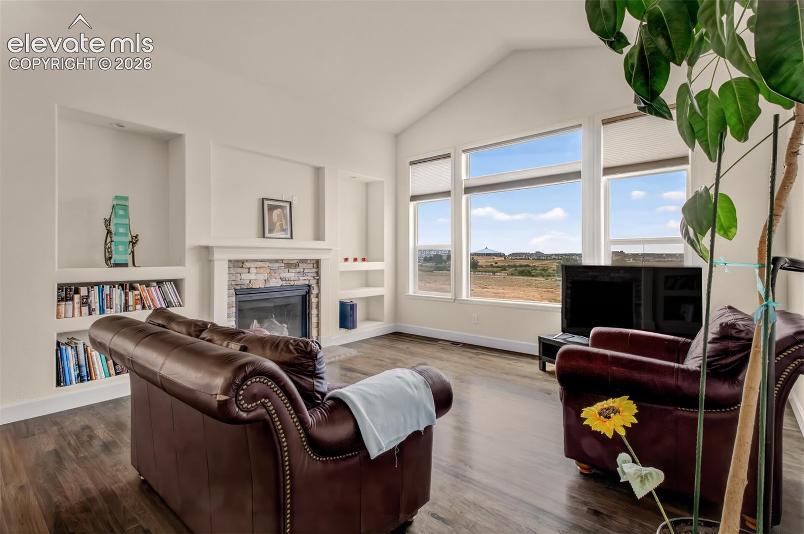 1506 PROMONTORY BLUFF View