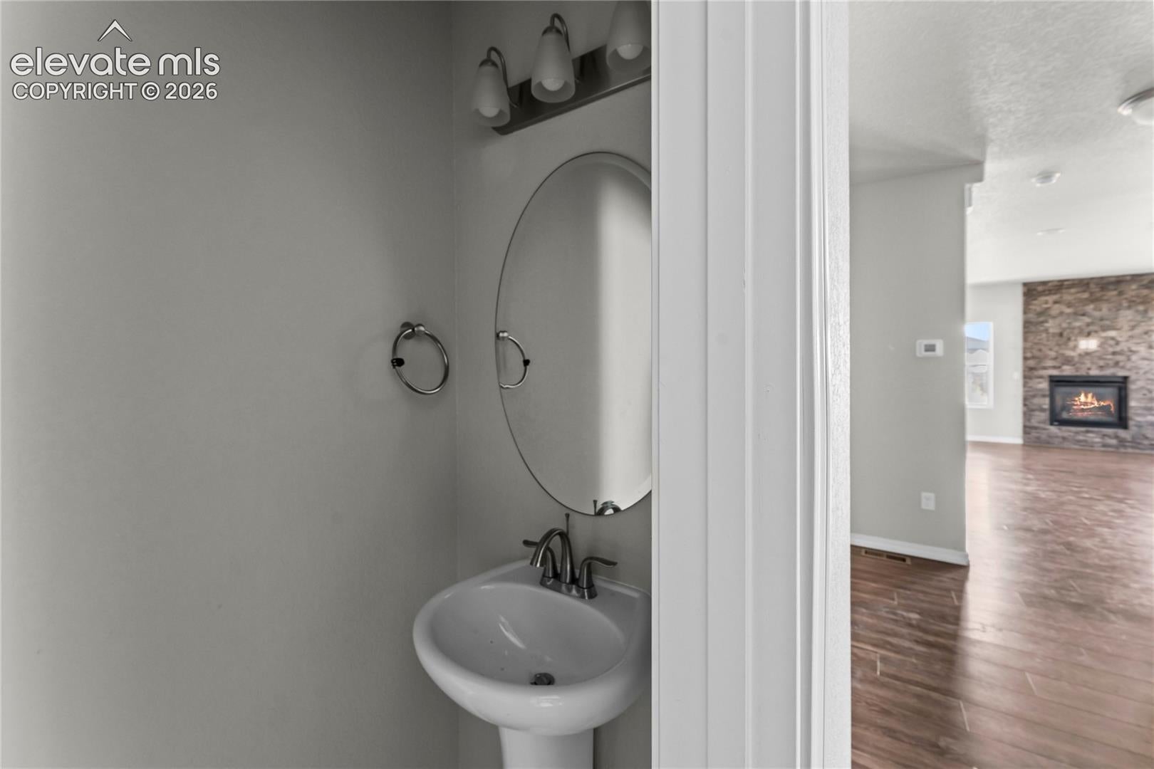 8238 Thedford Court