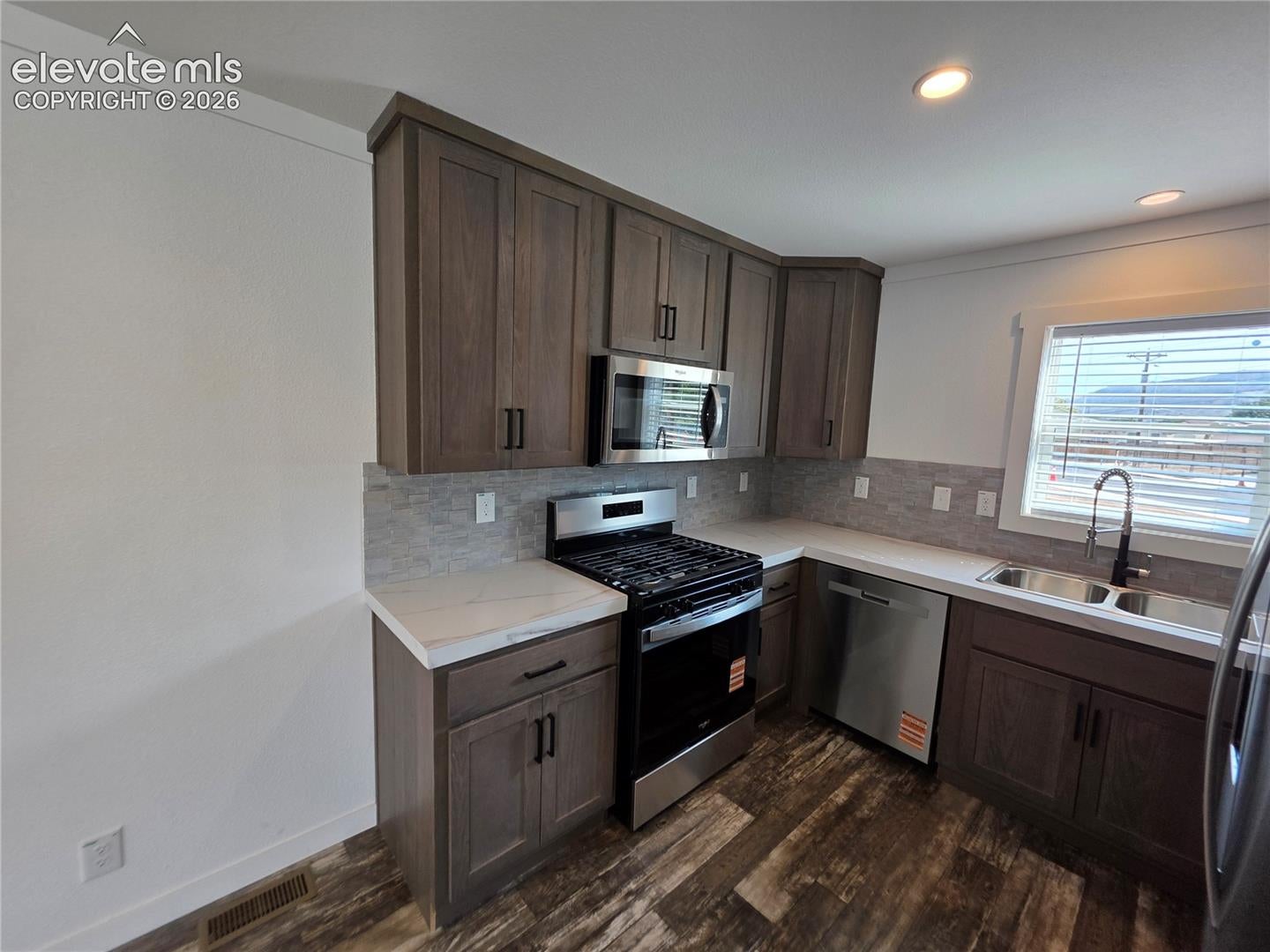 2406 N 9th Street