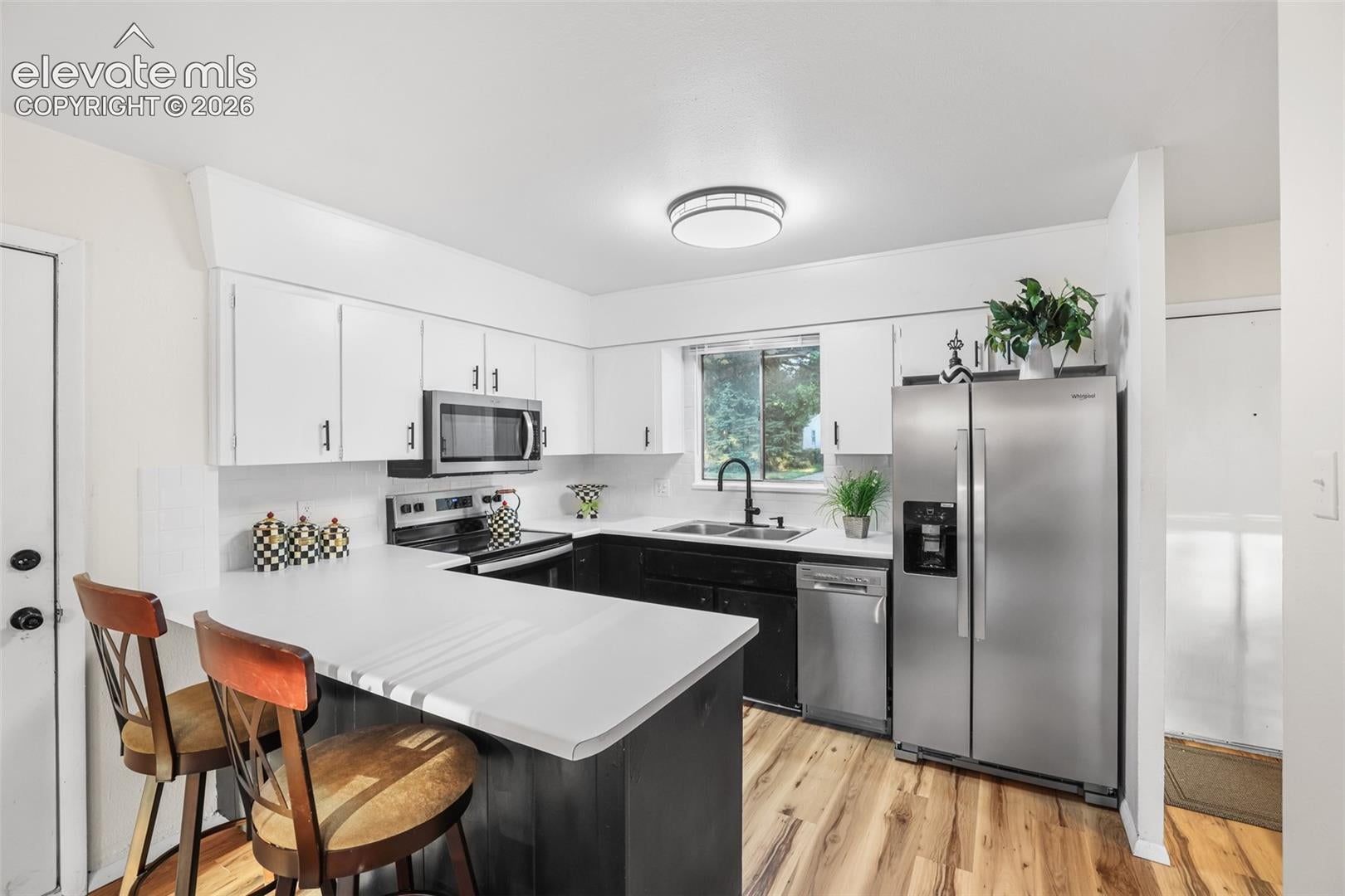 1818 Maplewood Drive