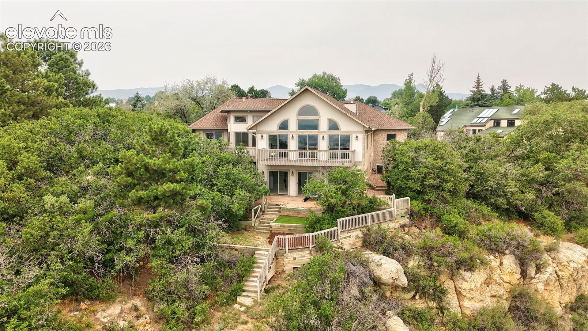 110 Sunbird Cliffs Lane