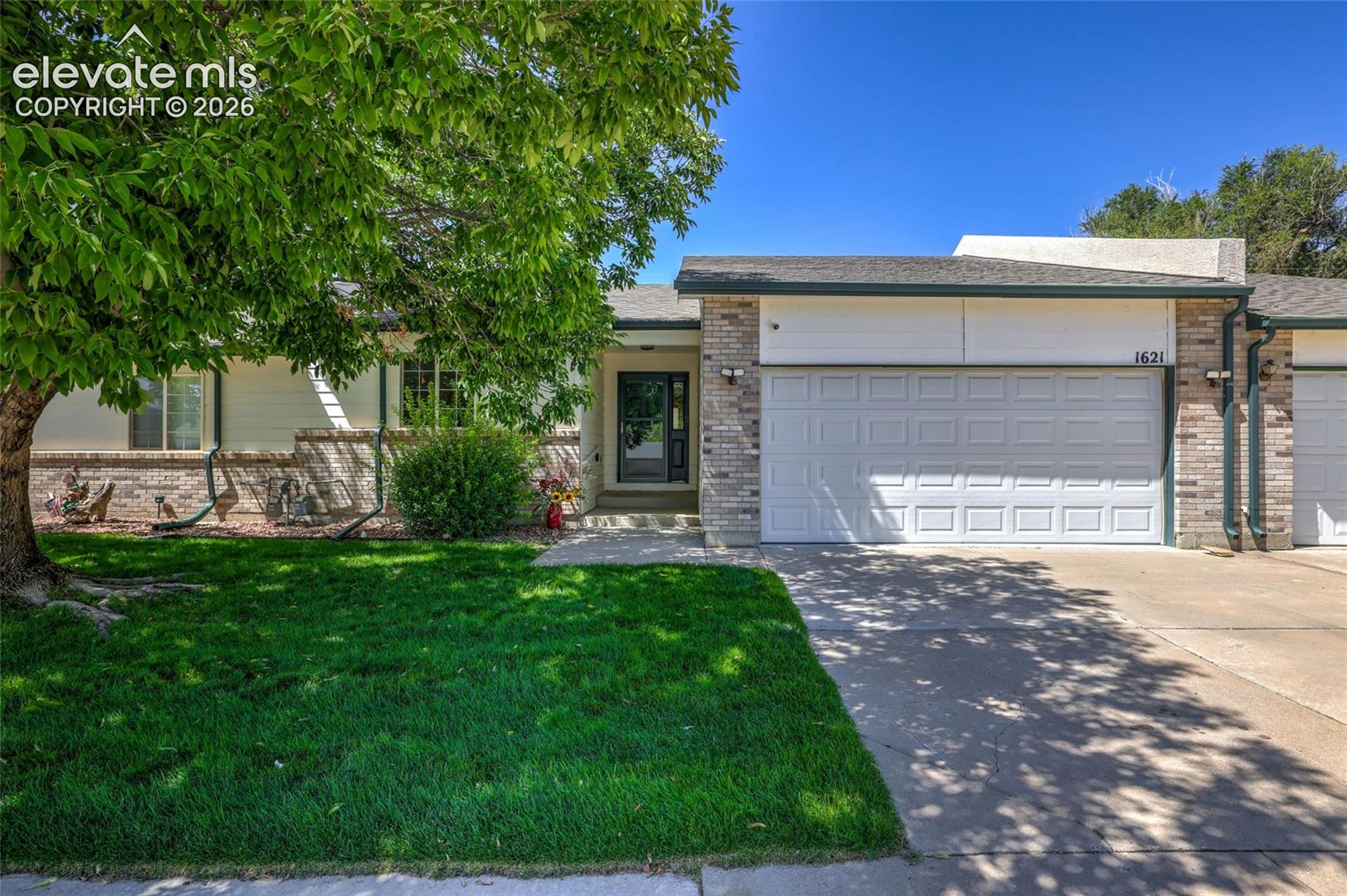 1621 Horseshoe Place