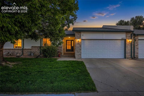 Photo of 1621 Horseshoe Place, Pueblo, CO 81001 (MLS # 1088201)