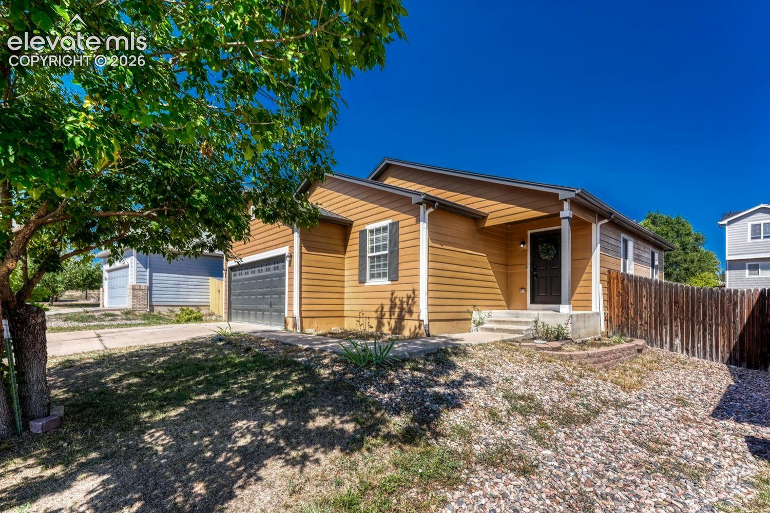 1120 Lords Hill Drive