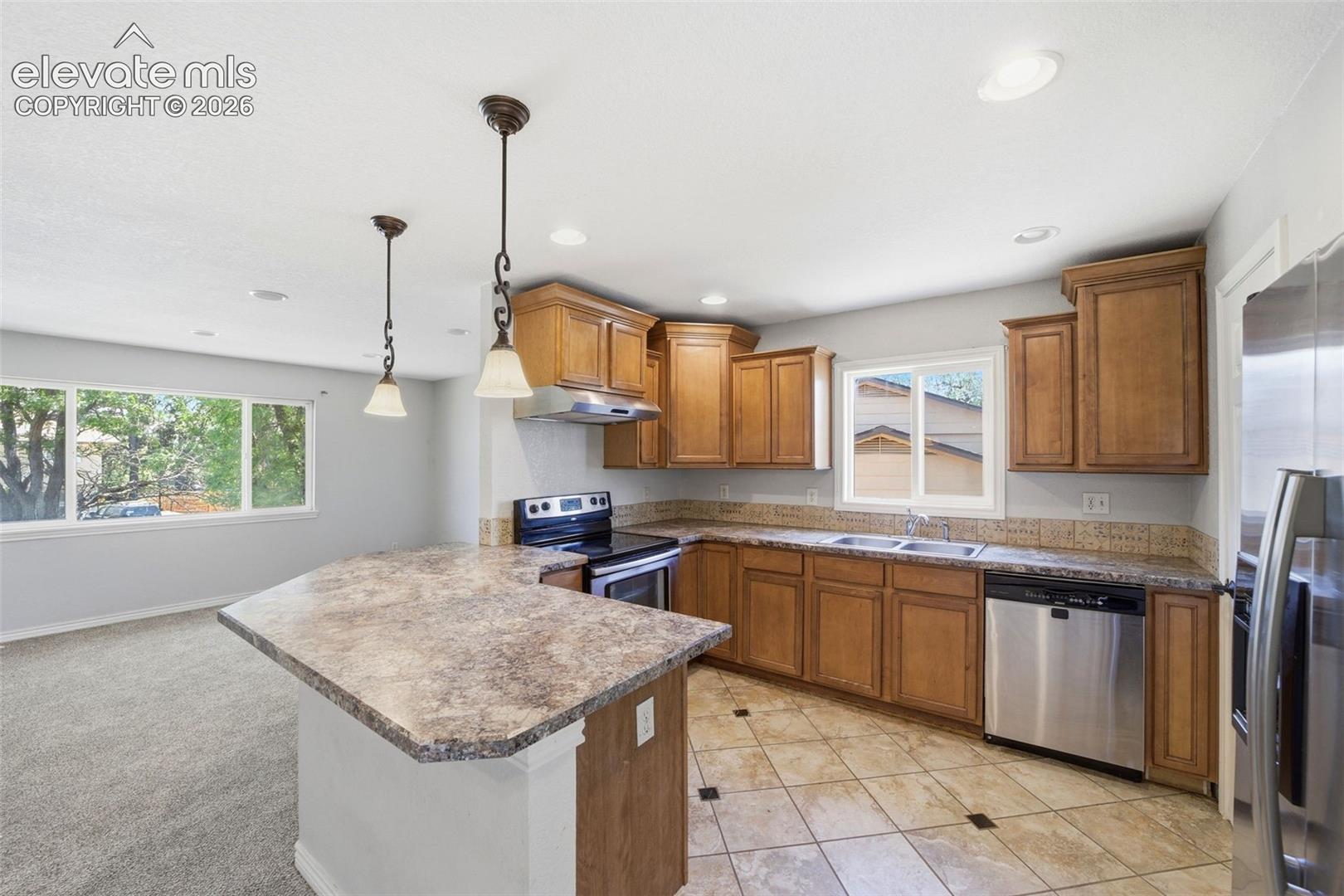 2826 Pinnacle Drive