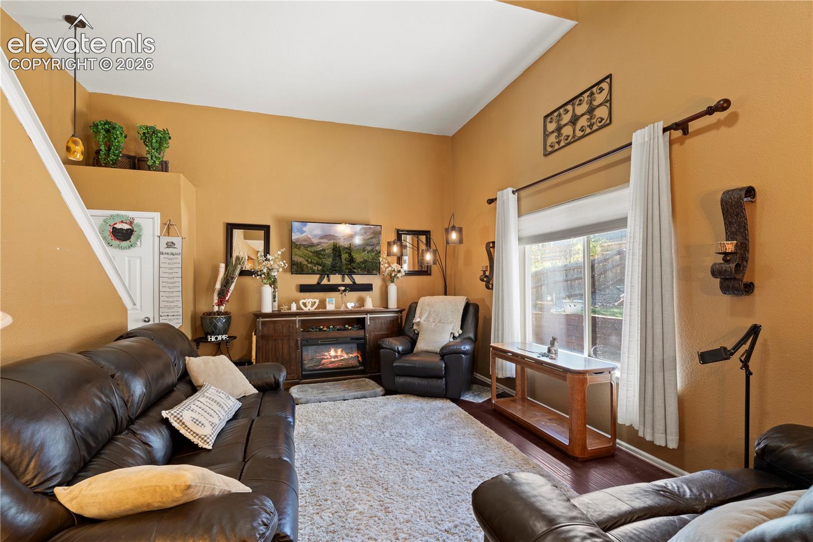 8234 Meadowcrest Drive