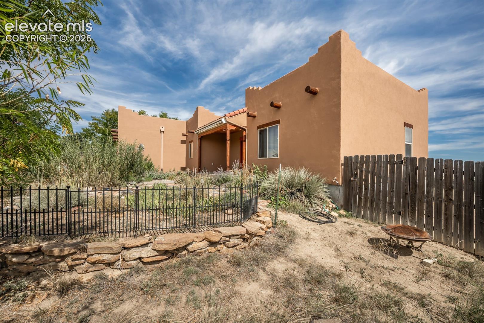 1748 N Wyatt Earp Lane