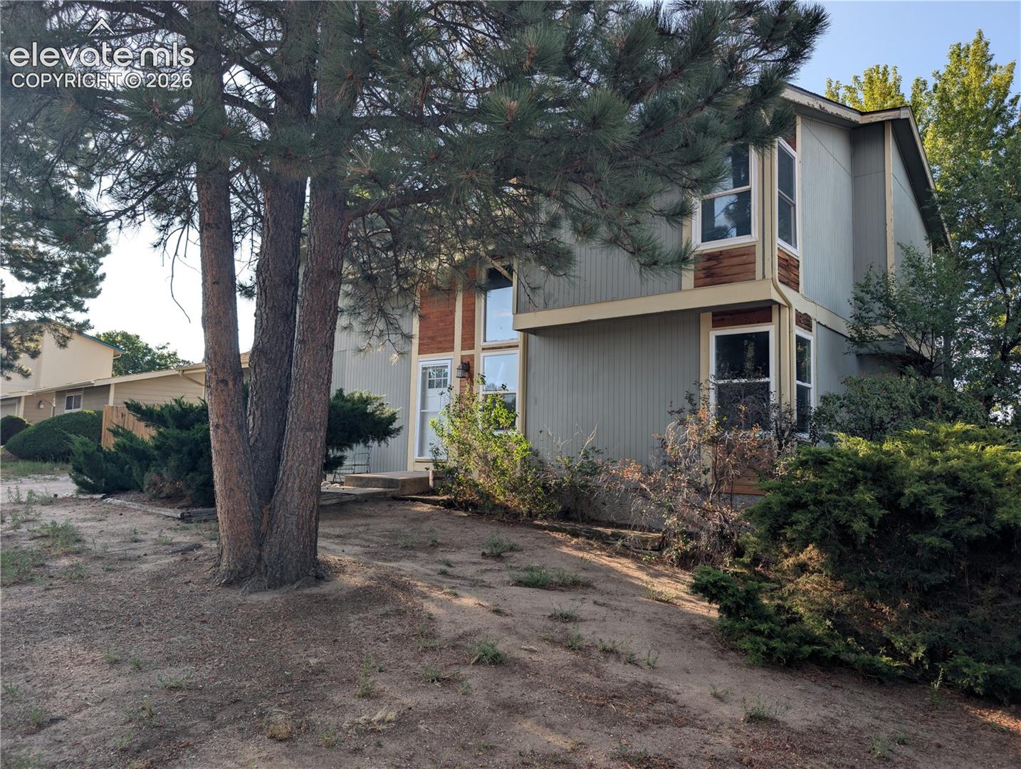 5945 Del Paz Drive