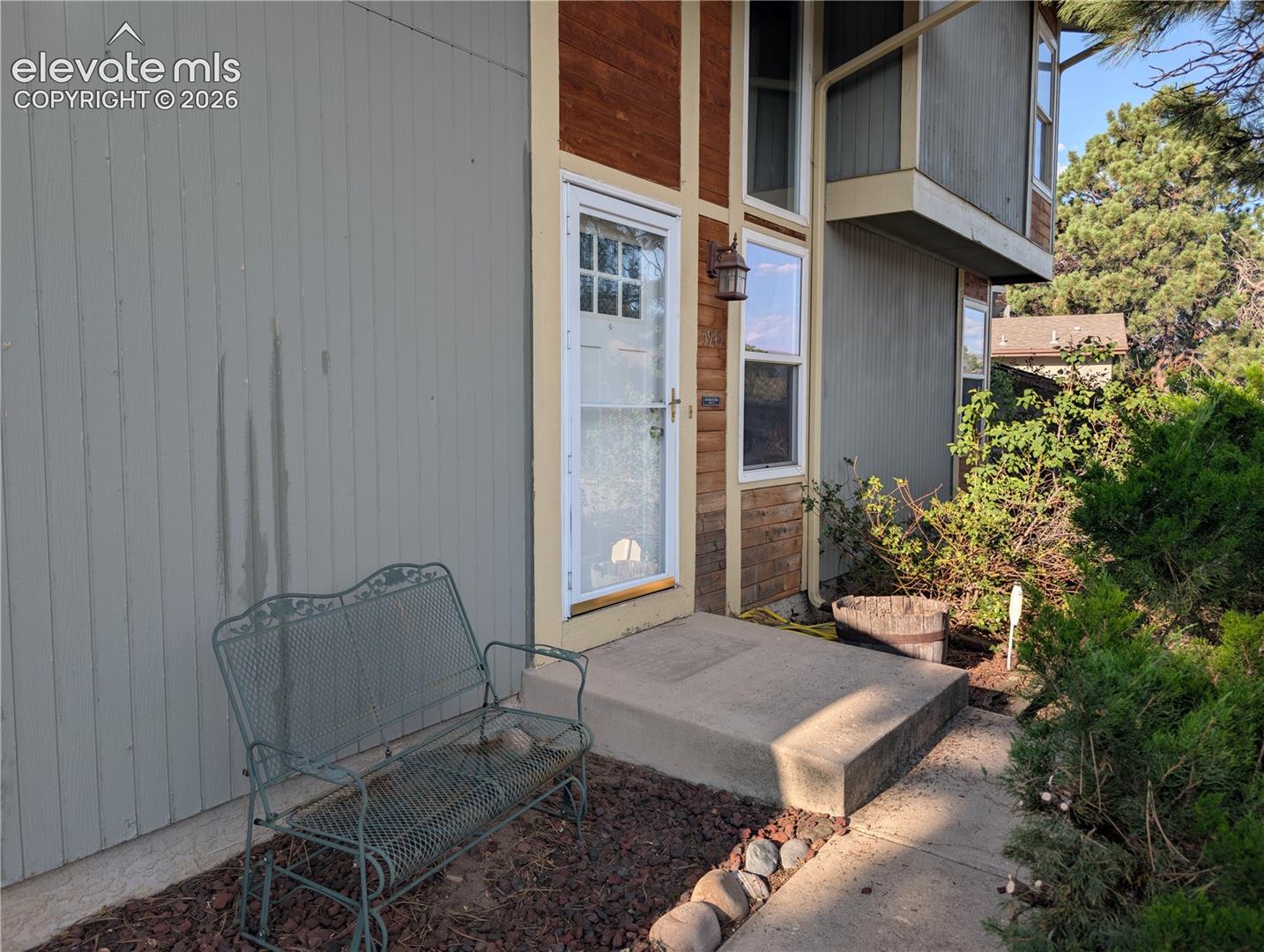 5945 Del Paz Drive