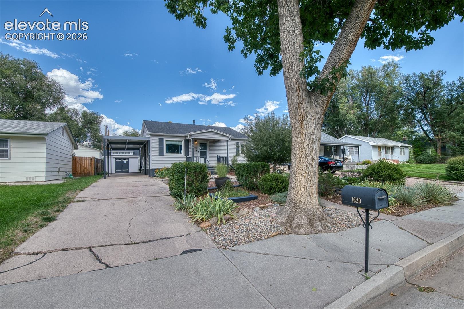 1620 W Boulder Street
