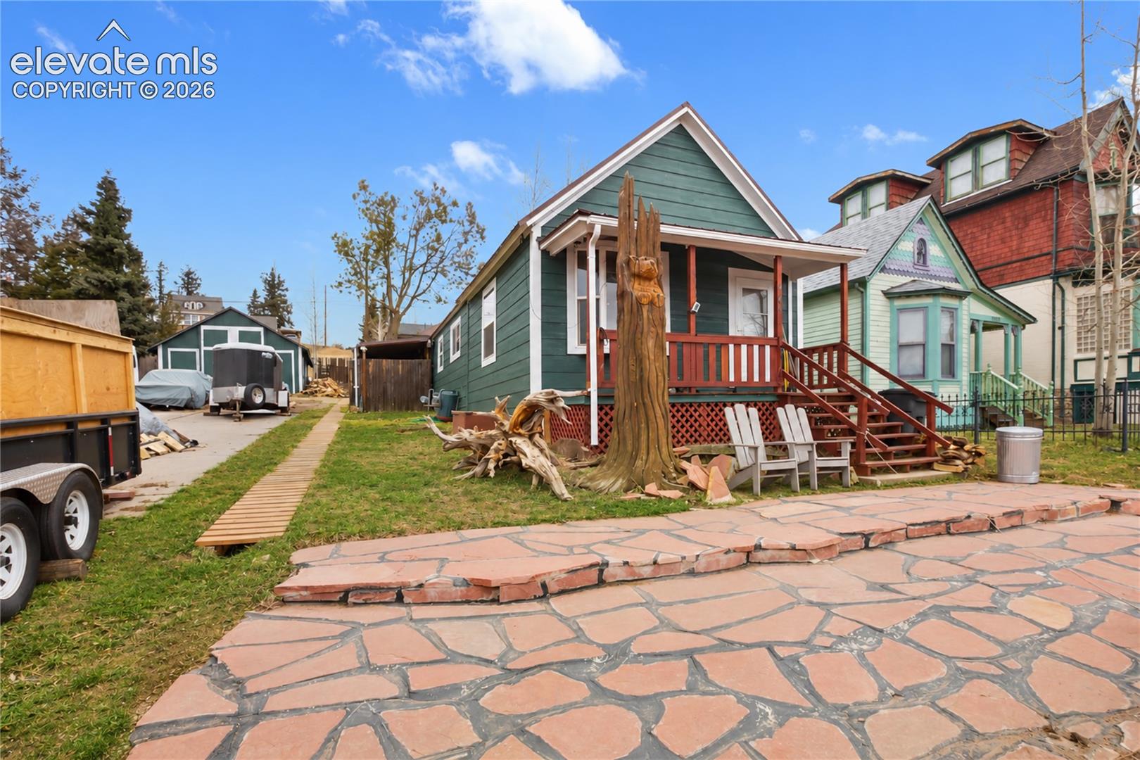325 E Eaton Avenue