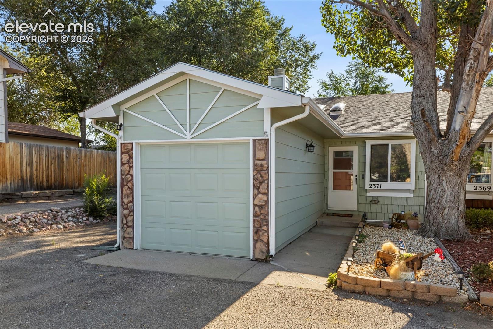 2371 Washo Circle