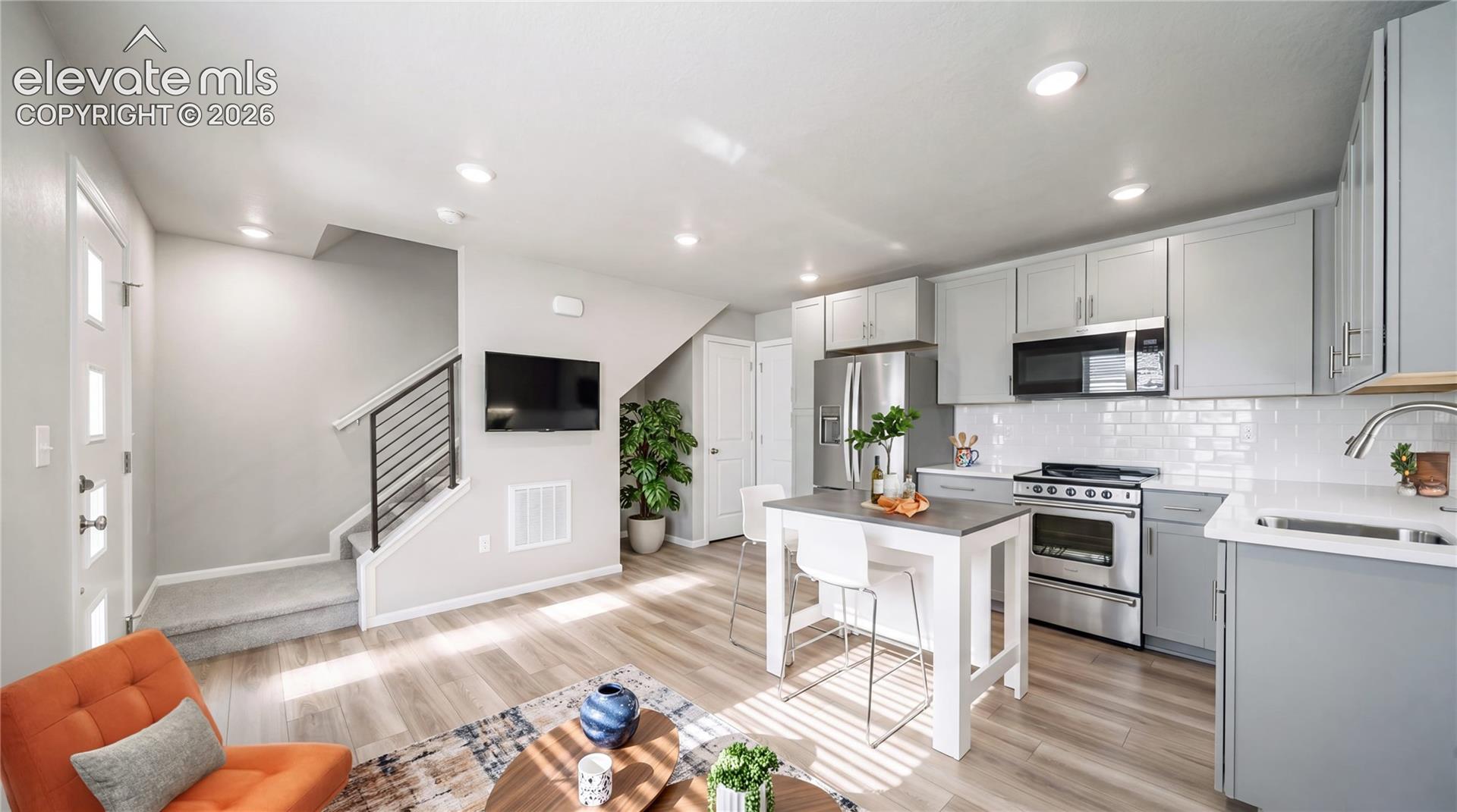 9567 Clarkville Trail