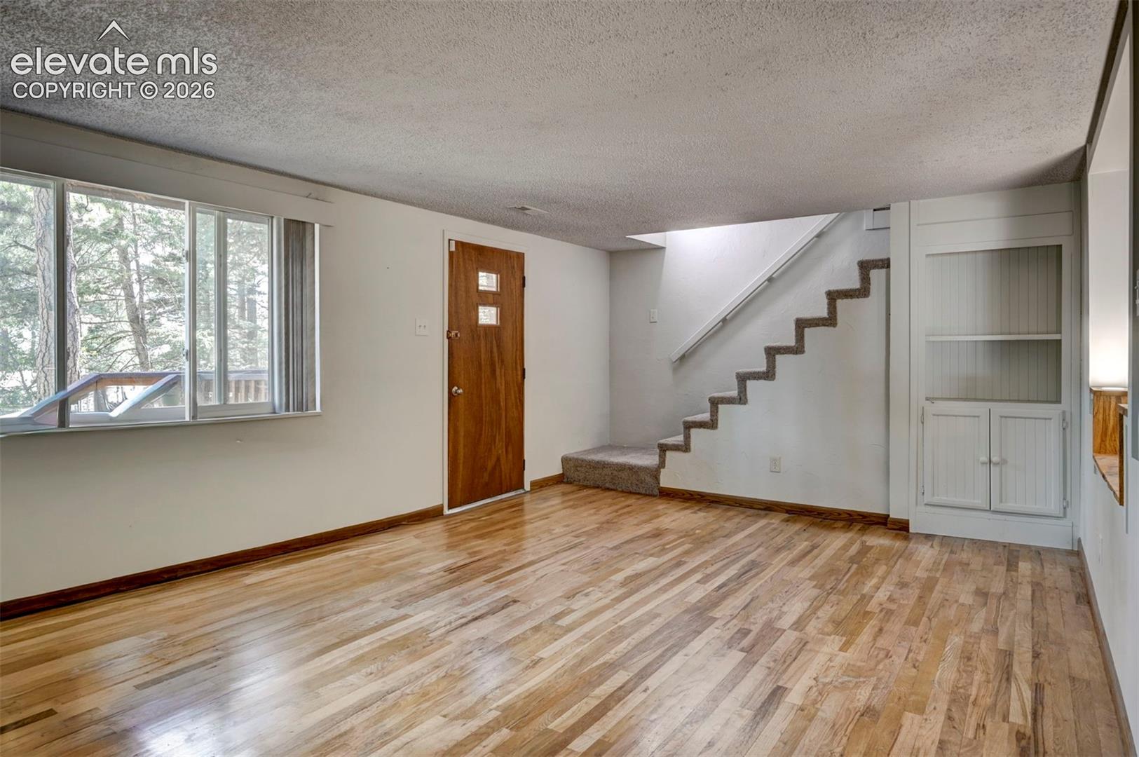 10689 Charles Lane
