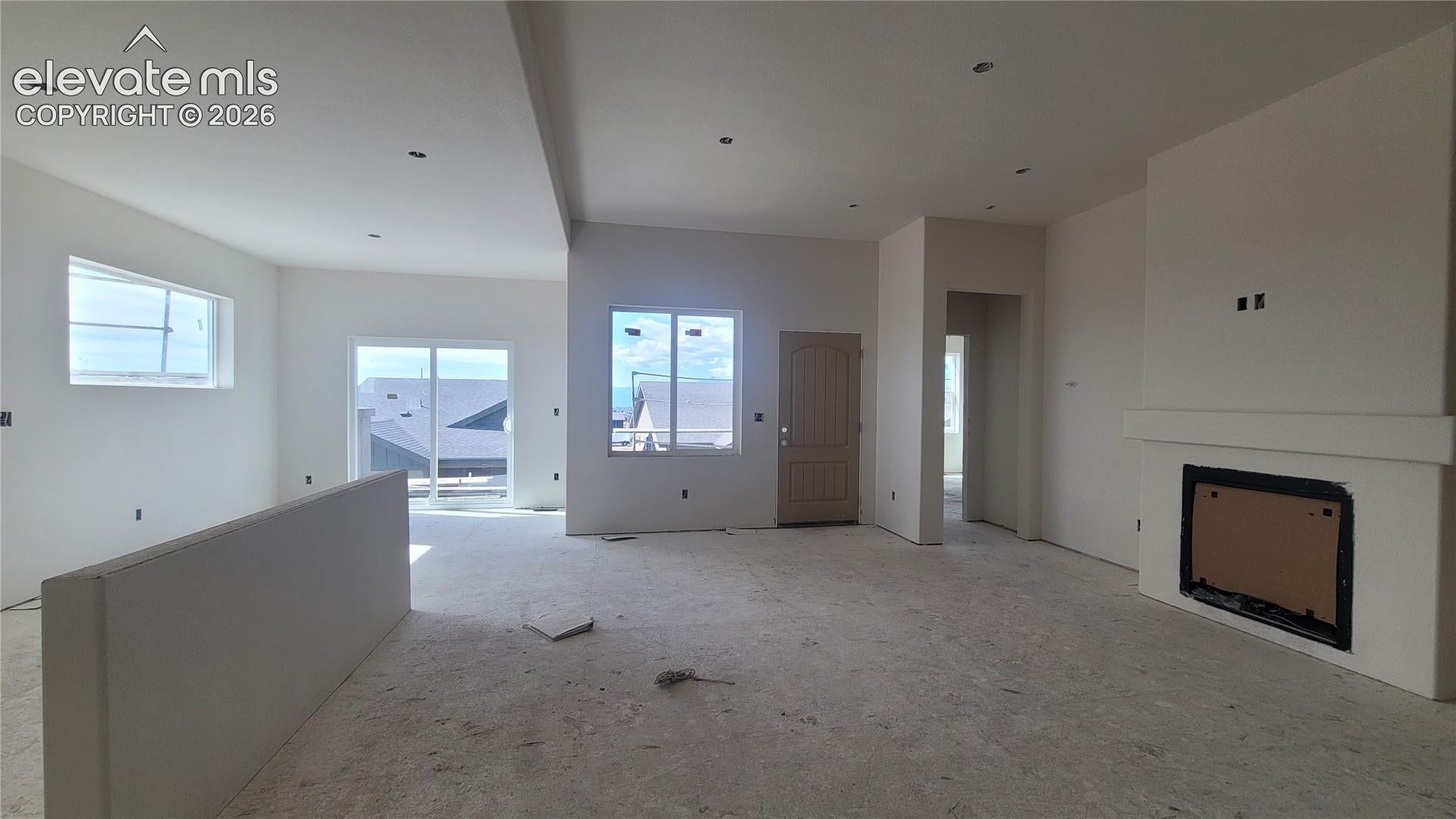 9452 Simper Heights