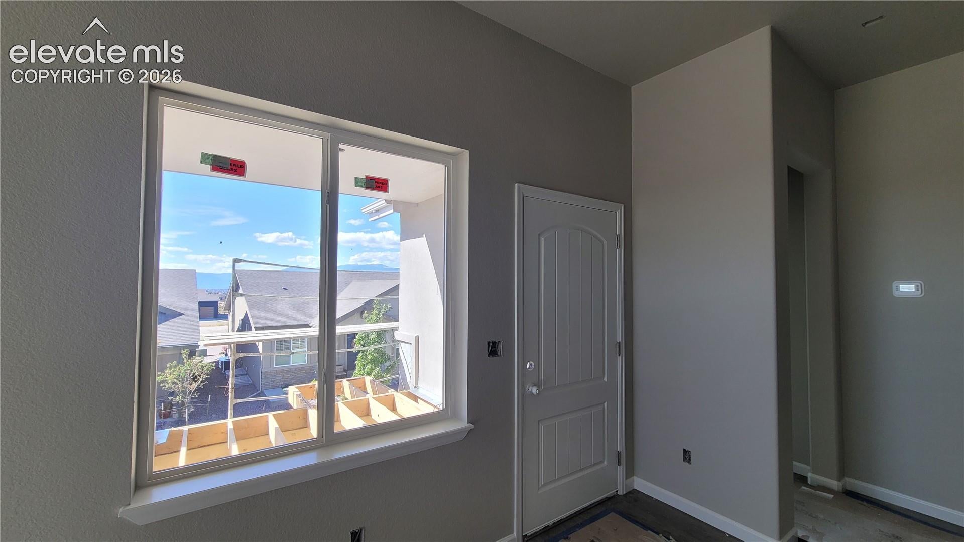9452 Simper Heights