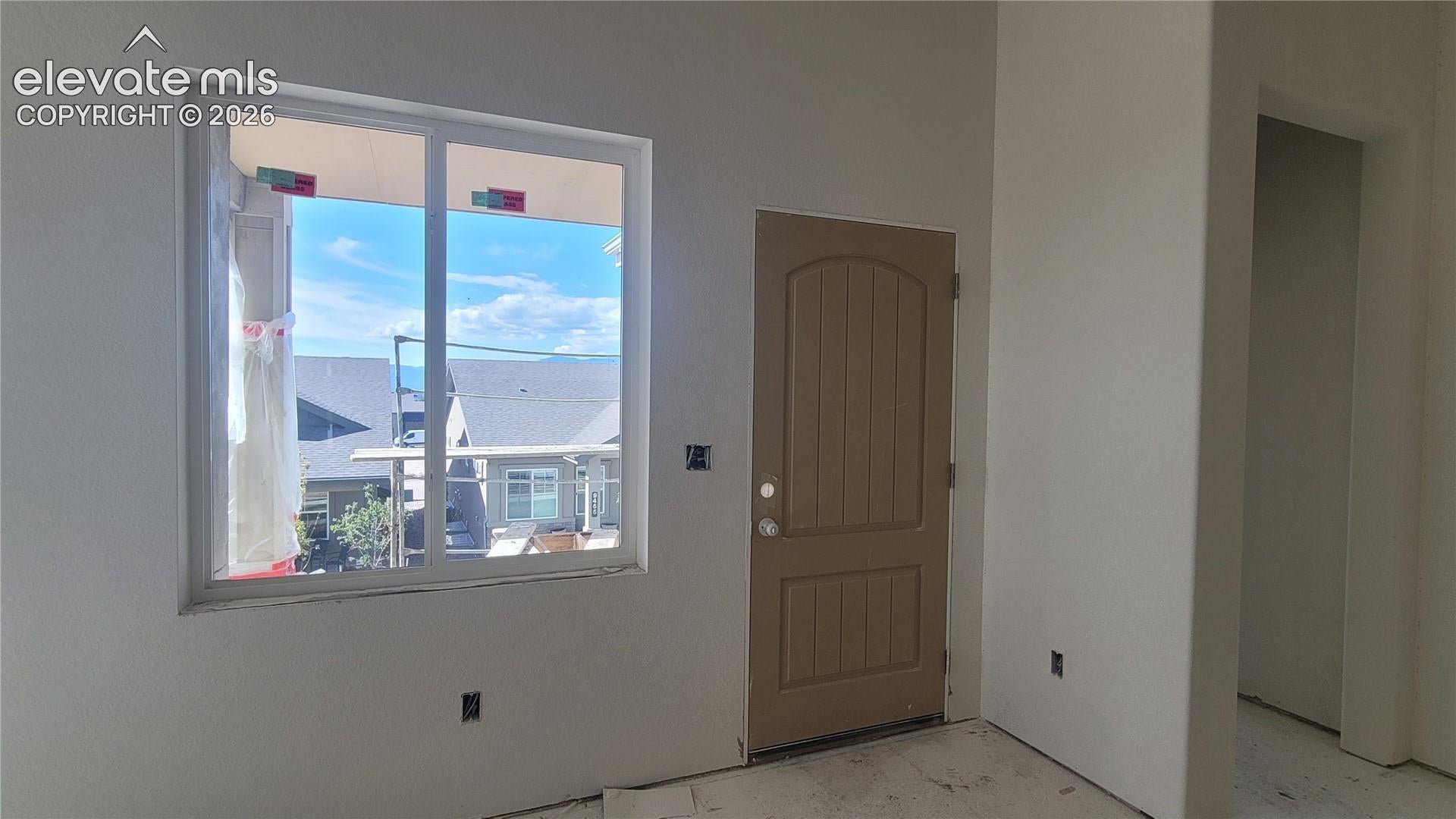 9452 Simper Heights