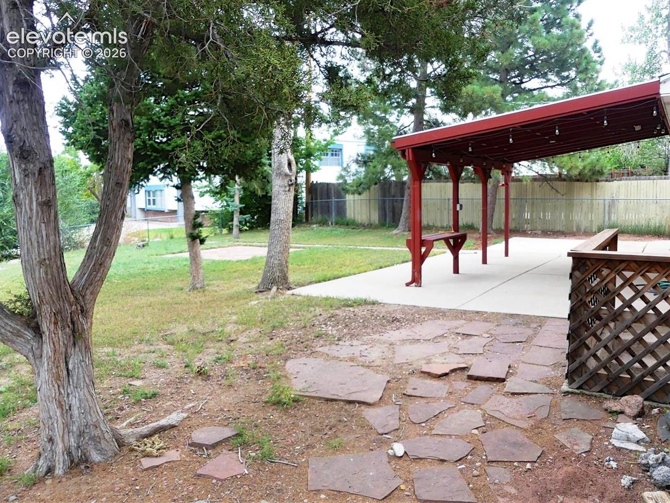 1104 Yosemite Drive