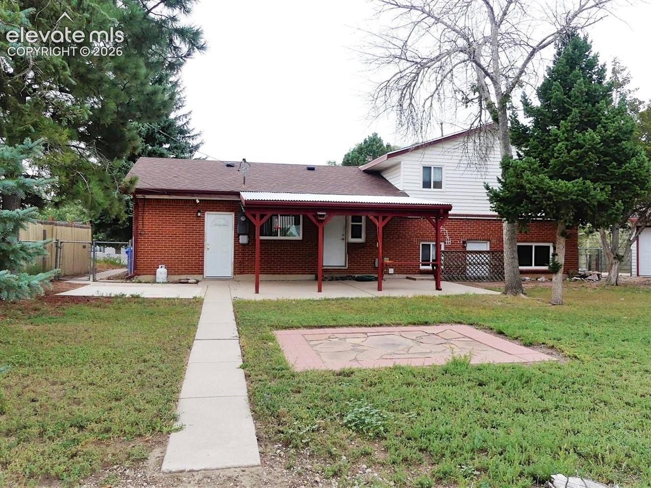 1104 Yosemite Drive