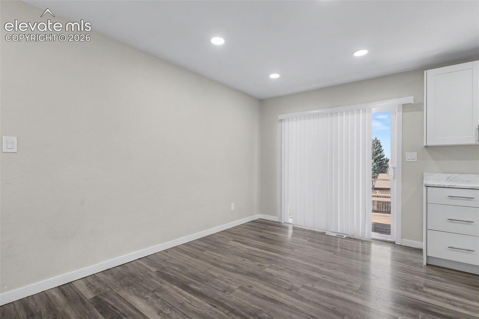 7315 Colonial Court