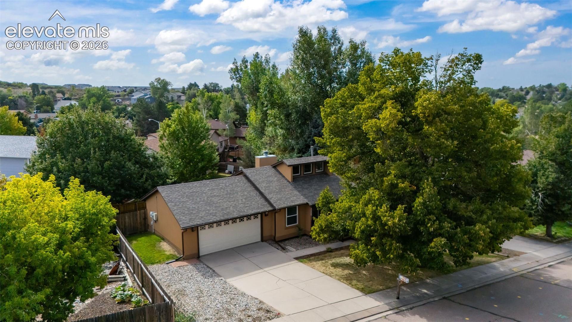 5541 Country Heights Drive