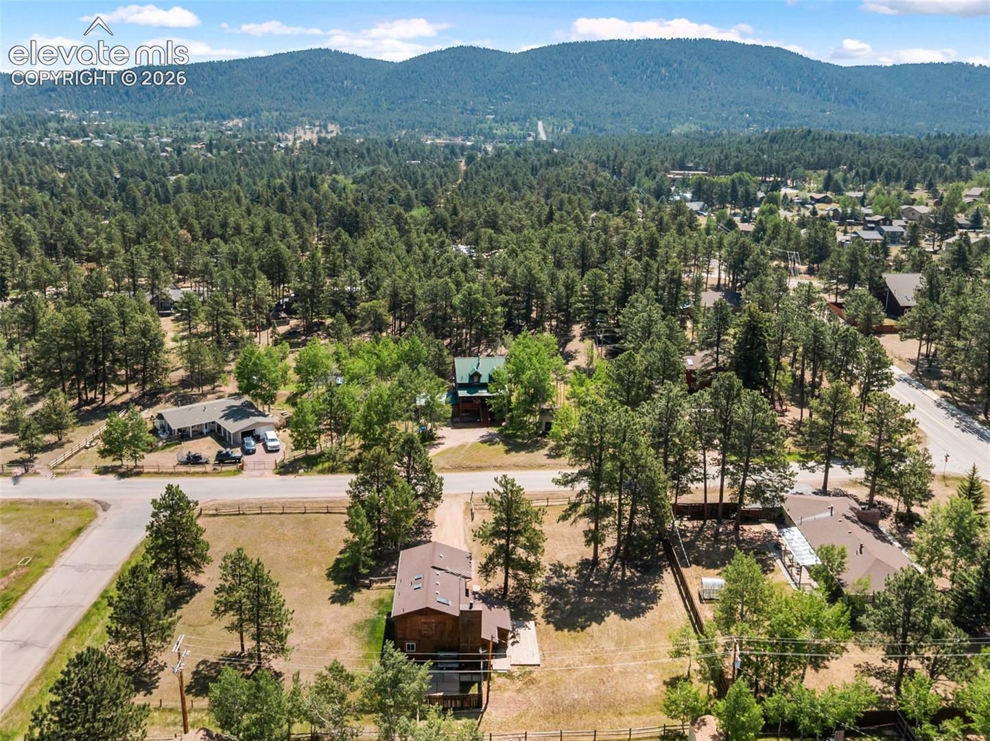 1400 Blackfoot Trail