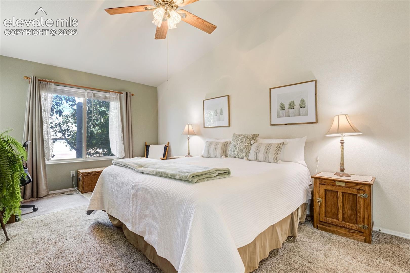 5844 Pioneer Mesa Drive
