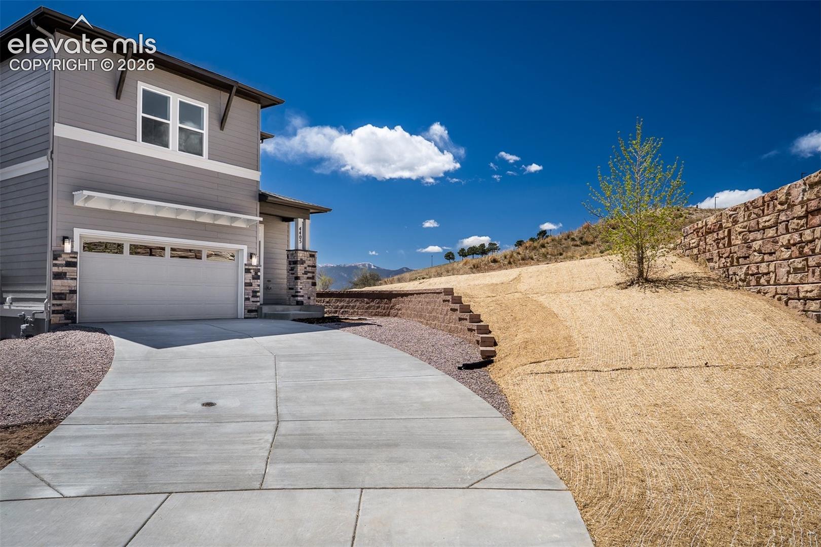 4405 Peak Crest Court