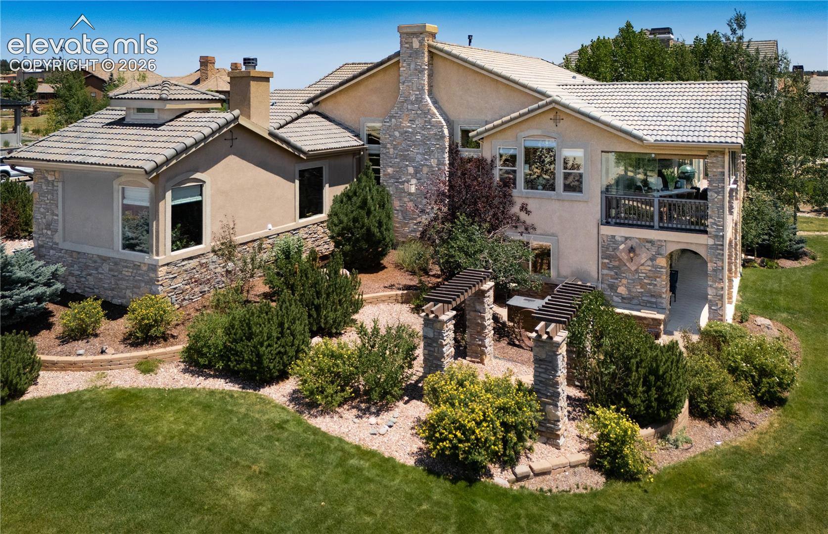 2313 Rainbows End Point