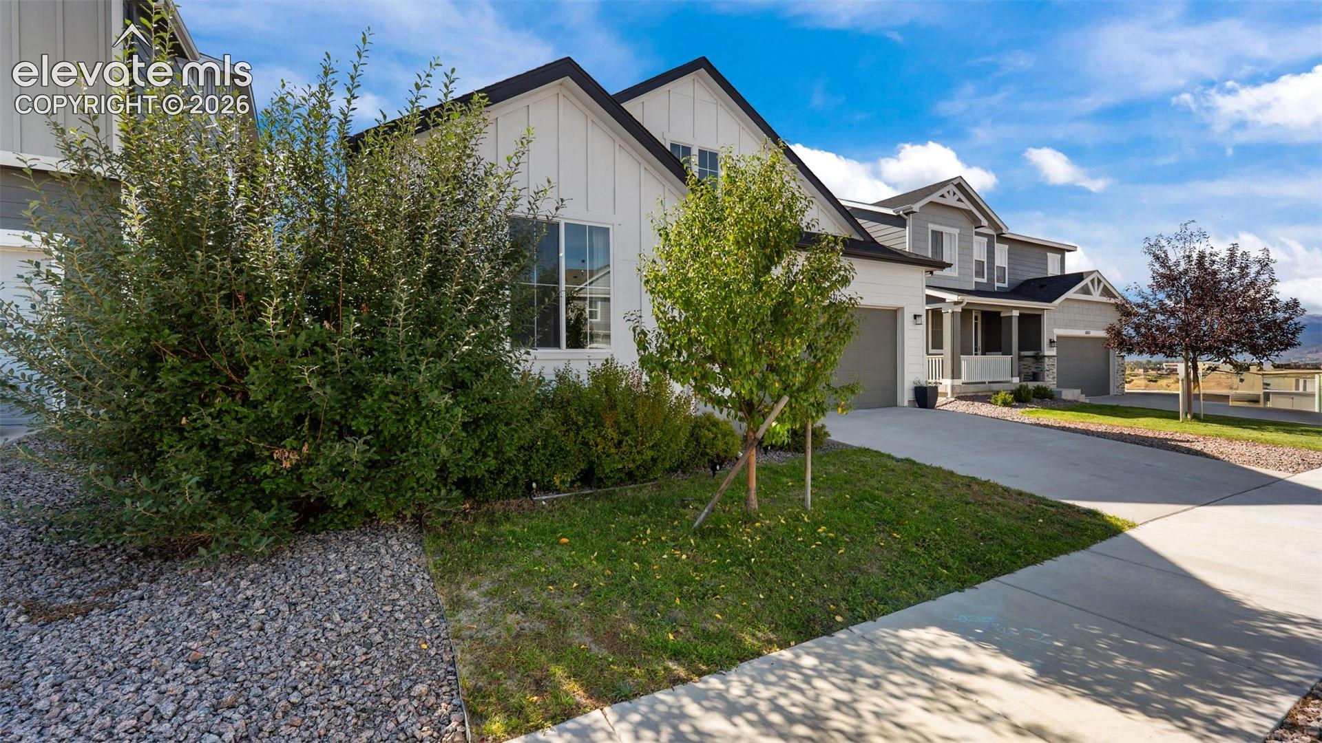 6171 Vickie Lane