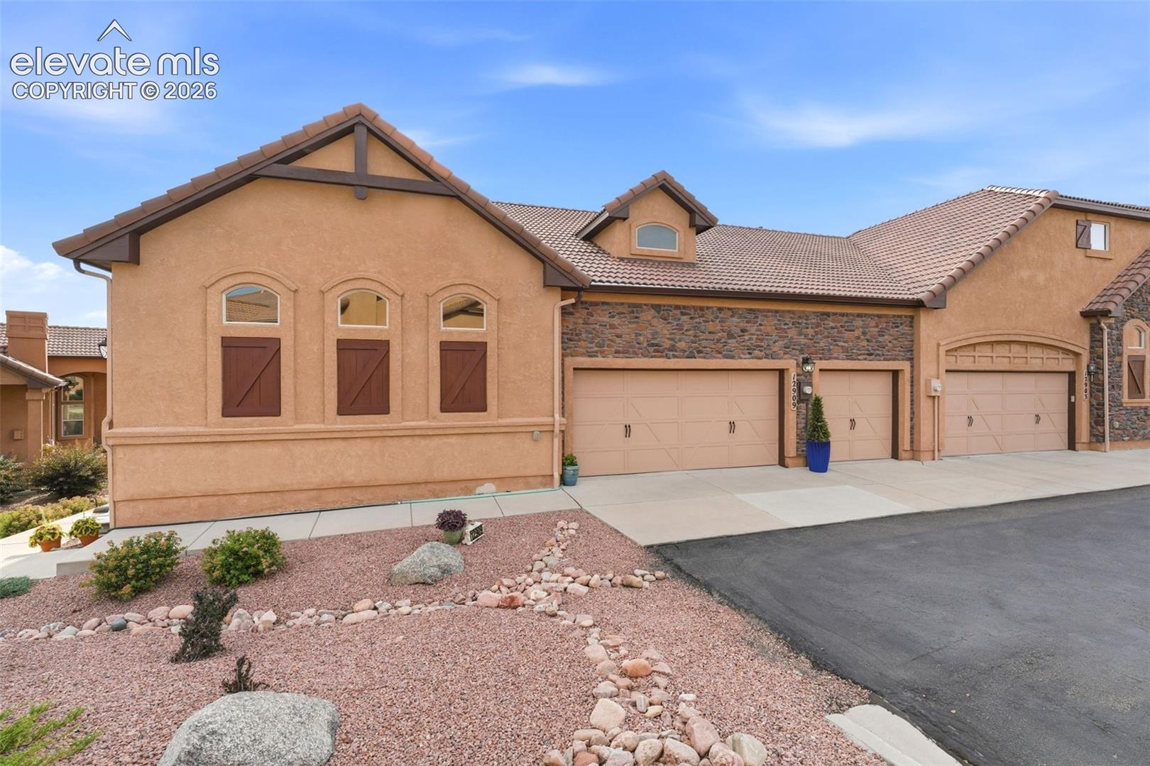 12909 Cupcake Heights